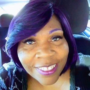 Meet your Posher, Benita